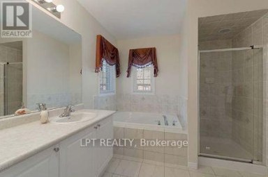 1500 SCENIC LANE DRIVE Pickering (Duffin Heights) Ontario photo 7