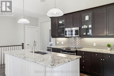 104 SNOW APPLE CRESCENT Blue Mountains Ontario photo 13
