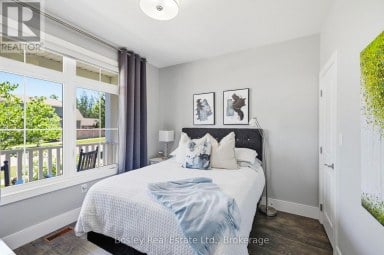 104 SNOW APPLE CRESCENT Blue Mountains Ontario photo 23