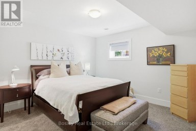 104 SNOW APPLE CRESCENT Blue Mountains Ontario photo 27
