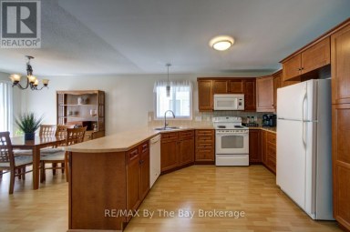 6 ILLINOIS CRESCENT Wasaga Beach Ontario photo 10