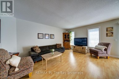 6 ILLINOIS CRESCENT Wasaga Beach Ontario photo 16