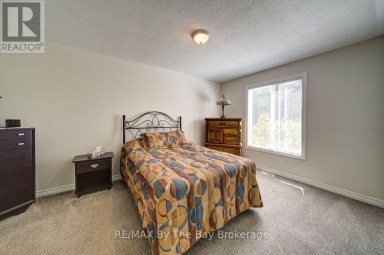 6 ILLINOIS CRESCENT Wasaga Beach Ontario photo 19