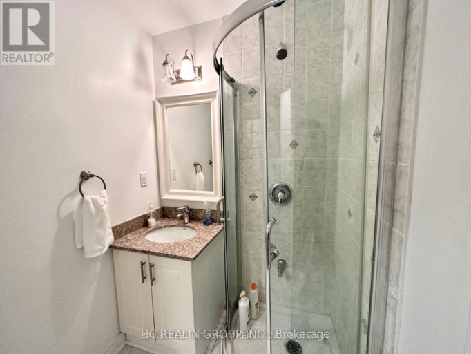 35 LAILEY CRESCENT, Toronto (Willowdale East), Ontario, M2N4H2
