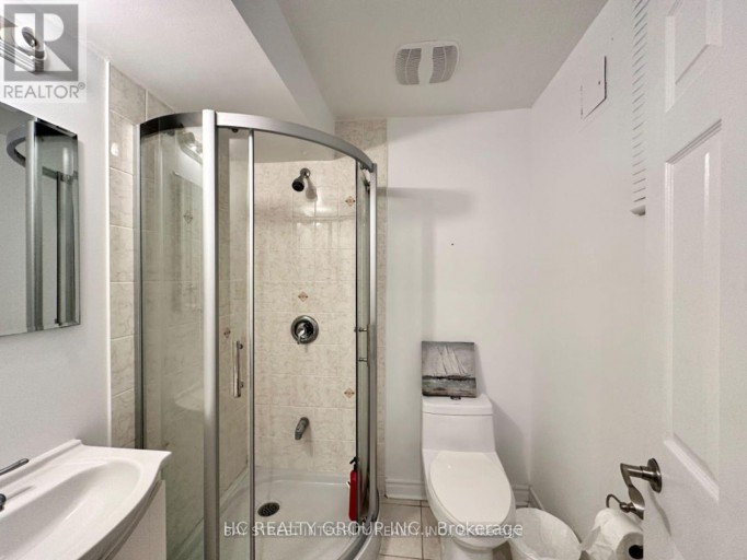 35 LAILEY CRESCENT, Toronto (Willowdale East), Ontario, M2N4H2