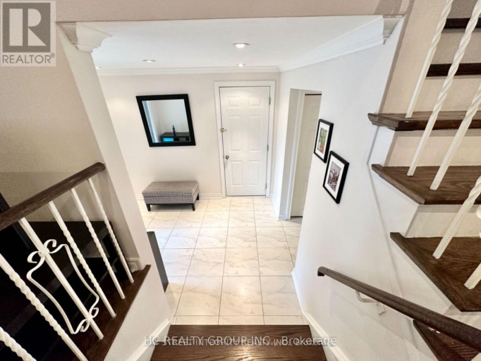 35 LAILEY CRESCENT, Toronto (Willowdale East), Ontario, M2N4H2