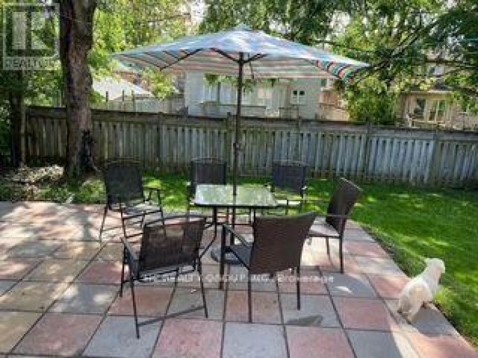 35 LAILEY CRESCENT, Toronto (Willowdale East), Ontario, M2N4H2