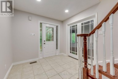 67 CUDMORE ROAD Oakville (BR Bronte) Ontario photo 3