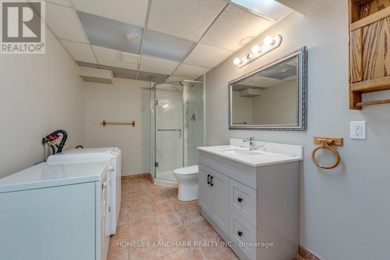 67 CUDMORE ROAD, Oakville (BR Bronte), Ontario, L6L2Y4