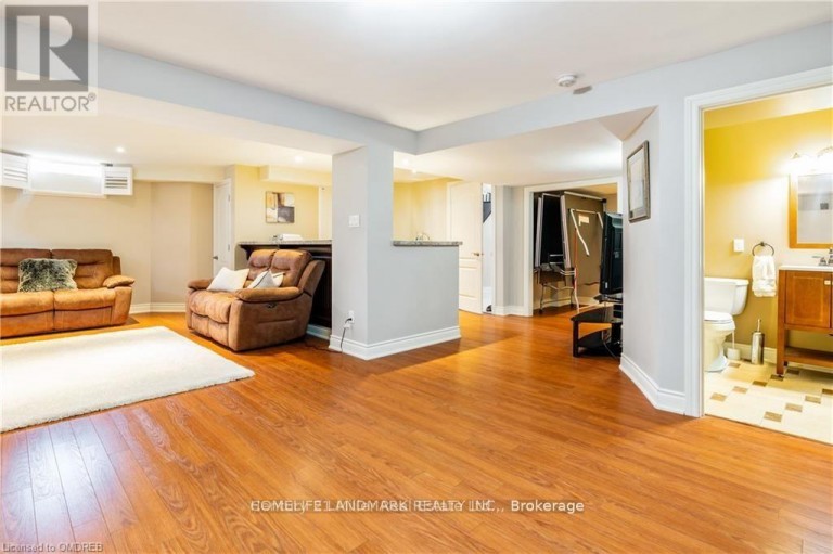 2384 PARKGLEN AVENUE, Oakville (WM Westmount), Ontario, L6M4Y5