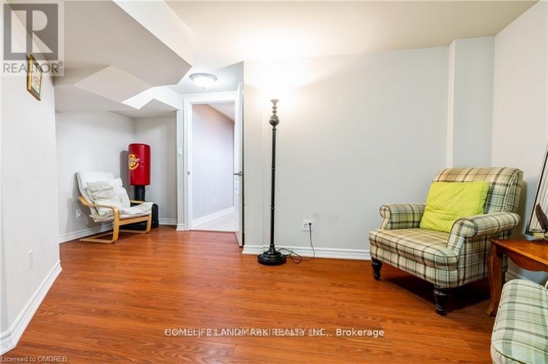 2384 PARKGLEN AVENUE, Oakville (WM Westmount), Ontario, L6M4Y5