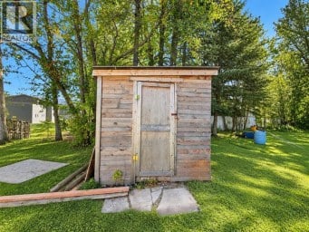 424 68 Street Edson Alberta photo 10