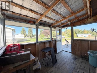 424 68 Street Edson Alberta photo 12