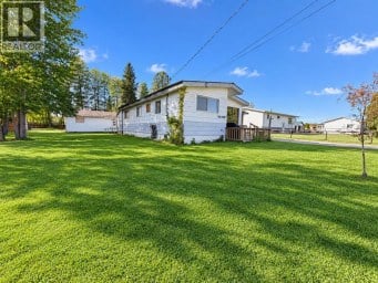 424 68 Street Edson Alberta photo 7
