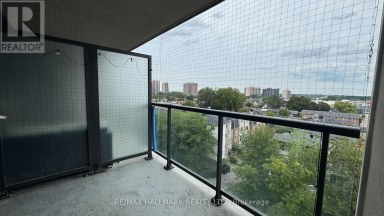 615 - 8 TRENT AVENUE Toronto (East End-Danforth) Ontario photo 3