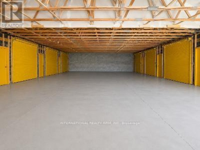 700 LAKE ROAD, Clarington (Bowmanville), Ontario, L1C4P8