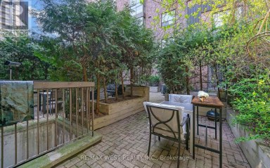 21 DUNDONALD STREET Toronto (Church-Yonge Corridor) Ontario photo 17
