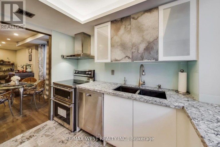 21 DUNDONALD STREET, Toronto (Church-Yonge Corridor), Ontario, M4Y1K3