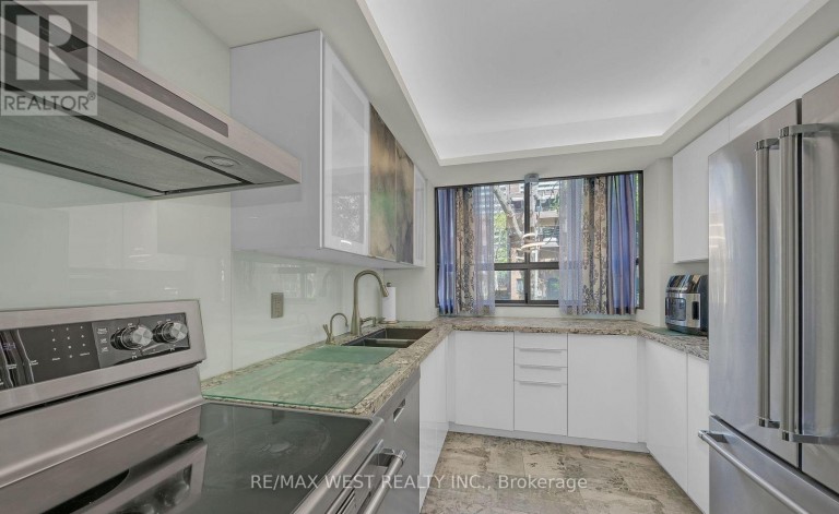 21 DUNDONALD STREET, Toronto (Church-Yonge Corridor), Ontario, M4Y1K3