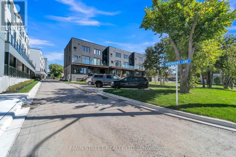 11 - 59 CHARLES STREET, Newmarket (Central Newmarket), Ontario, L3Y3V7