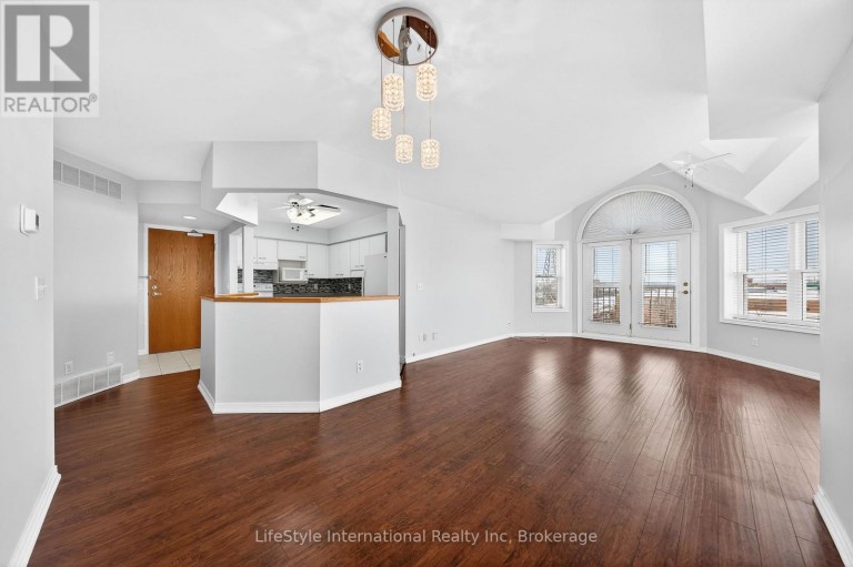 306 - 208 SILVERCREEK PARKWAY N, Guelph (Junction/Onward Willow), Ontario, N1H8H2