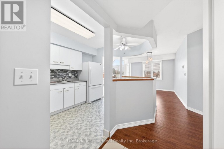 306 - 208 SILVERCREEK PARKWAY N, Guelph (Junction/Onward Willow), Ontario, N1H8H2