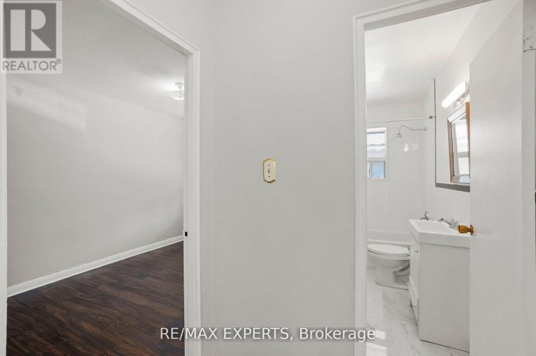 101 - 3261A LAKESHORE BOULEVARD W, Toronto (Long Branch), Ontario, L4L9A6