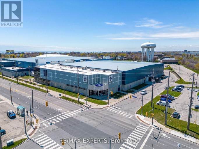 101 - 3261A LAKESHORE BOULEVARD W, Toronto (Long Branch), Ontario, L4L9A6