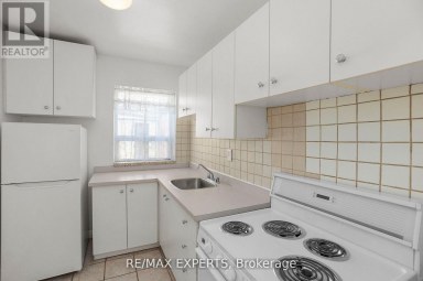 101 - 3261A LAKESHORE BOULEVARD W Toronto (Long Branch) Ontario photo 9
