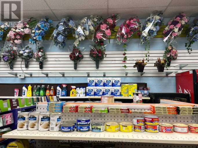 E-02 - 400 SCOTT STREET, St. Catharines (Carlton/Bunting), Ontario, L2M3W4