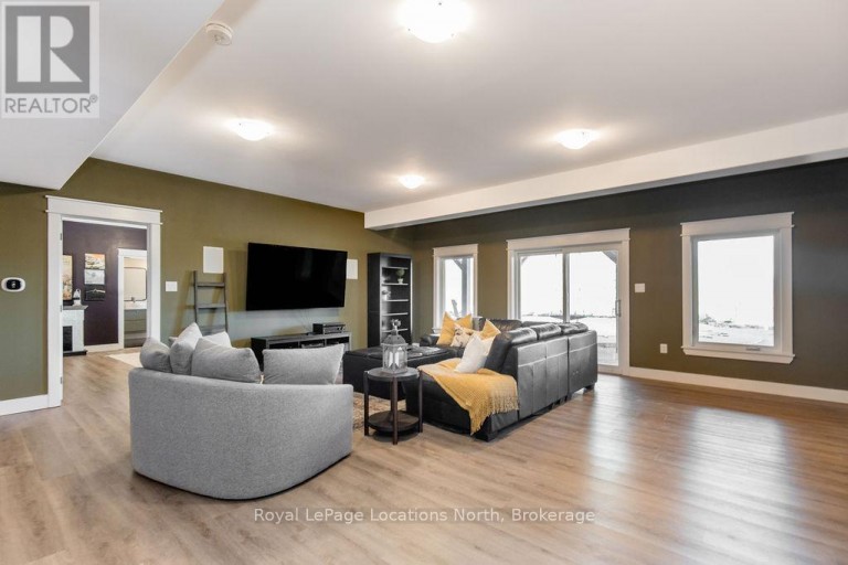 5385 8 LINE N, Oro-Medonte (Moonstone), Ontario, L0K1N0