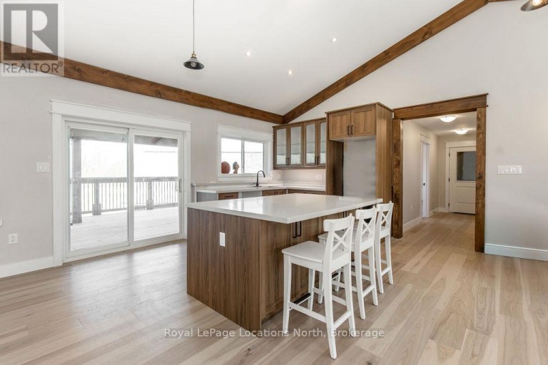 5385 8 LINE N, Oro-Medonte (Moonstone), Ontario, L0K1N0