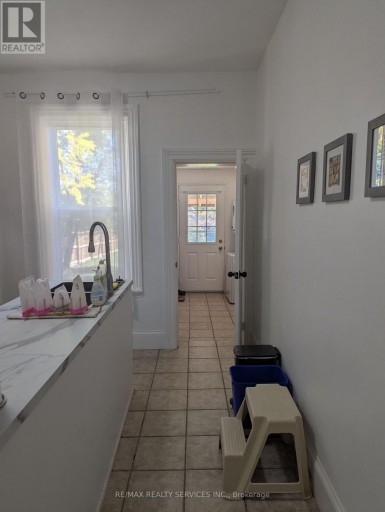 159 WELLINGTON STREET, Cambridge, Ontario, N1R3Y8