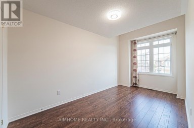 688 COURTNEY VALLEY ROAD Mississauga (East Credit) Ontario photo 14