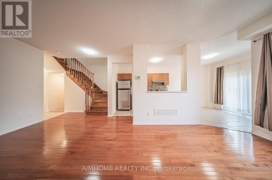 688 COURTNEY VALLEY ROAD Mississauga (East Credit) Ontario photo 2