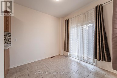 688 COURTNEY VALLEY ROAD Mississauga (East Credit) Ontario photo 4