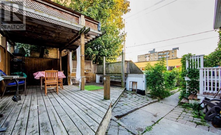 1 - 1 MAYNARD AVENUE, Toronto (South Parkdale), Ontario, M6K2Z7