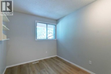 37, 3015 51 Street SW Calgary Alberta photo 21