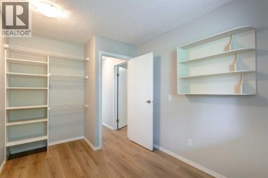 37, 3015 51 Street SW Calgary Alberta photo 22