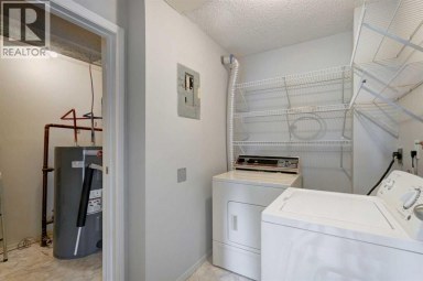 37, 3015 51 Street SW Calgary Alberta photo 23