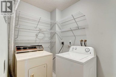 37, 3015 51 Street SW Calgary Alberta photo 24