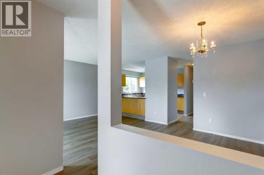 37, 3015 51 Street SW Calgary Alberta photo 4