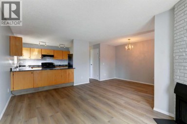 37, 3015 51 Street SW Calgary Alberta photo 8