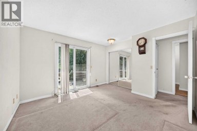 6437 Coach Hill Road SW Calgary Alberta photo 14
