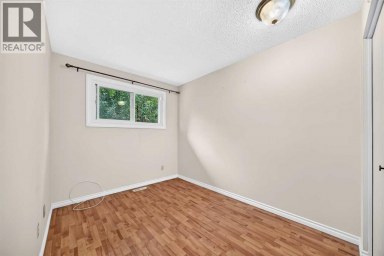6437 Coach Hill Road SW Calgary Alberta photo 16