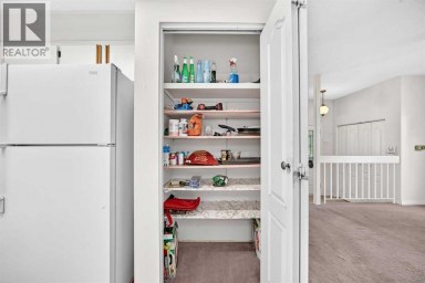 6437 Coach Hill Road SW Calgary Alberta photo 20