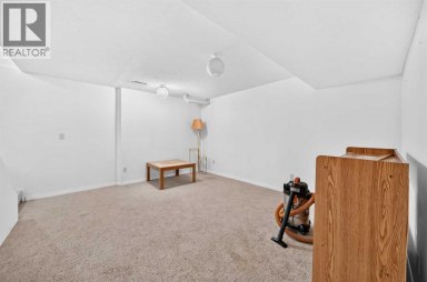 6437 Coach Hill Road SW Calgary Alberta photo 21