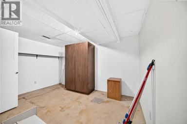 6437 Coach Hill Road SW Calgary Alberta photo 28