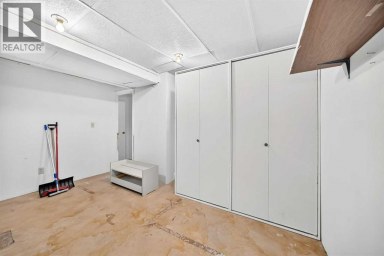 6437 Coach Hill Road SW Calgary Alberta photo 29