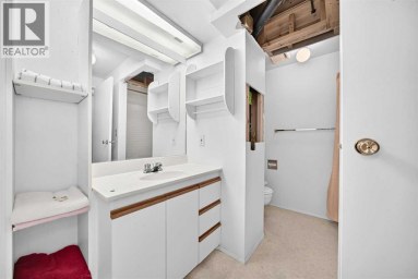 6437 Coach Hill Road SW Calgary Alberta photo 33